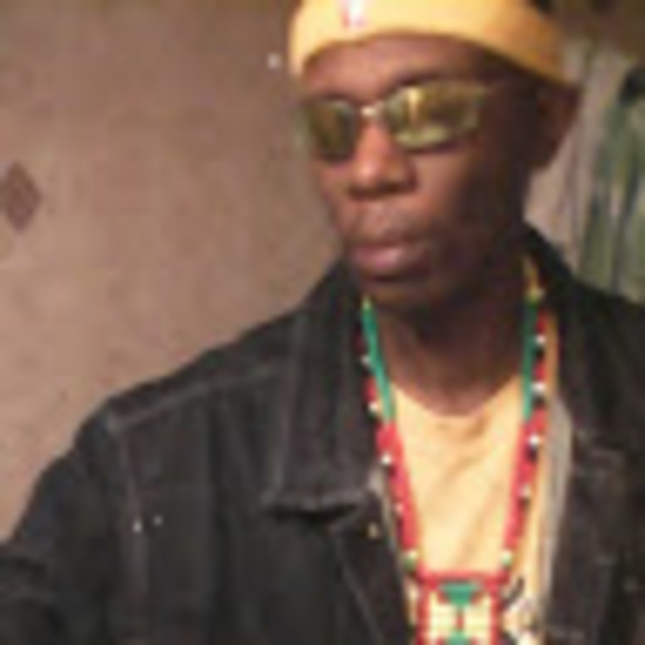 Meet your Posher, Deshawn - Picture 1 of 1